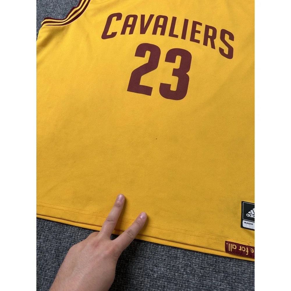 Mens‎ Basketball Adidas Cleveland Cavaliers James #23 Yellow Jersey, Size XL